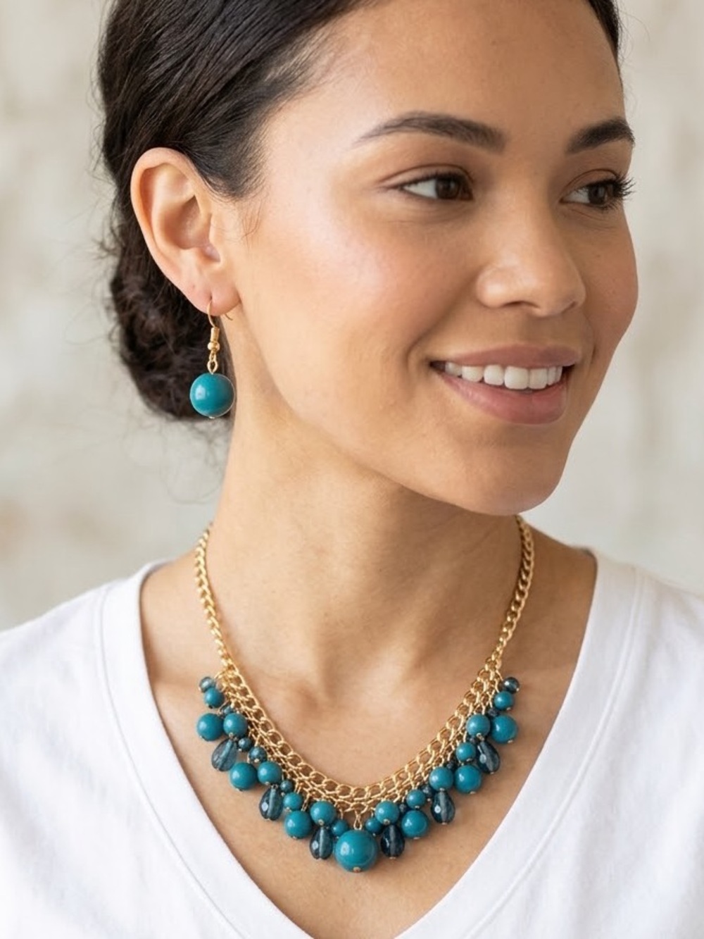 Paparazzi Teal and Gold Necklace Set